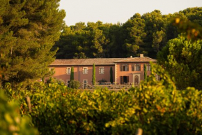 Domaine au coeur des vignes, tout près d'Aix.